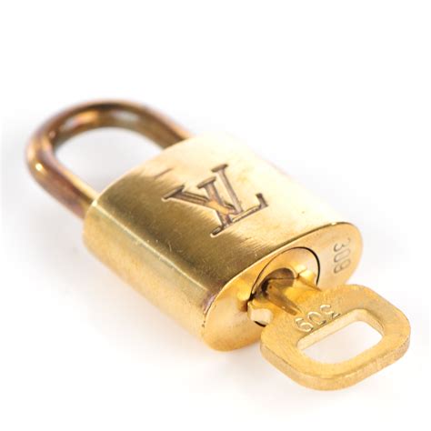 louis vuitton padlock and key.